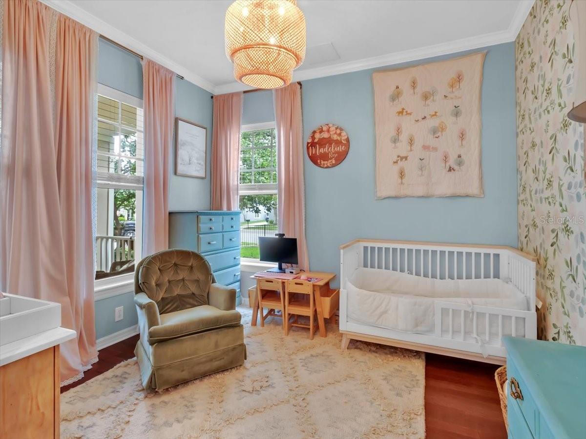 Office/ Downstairs/ Nursery/or 6th Bedroom!