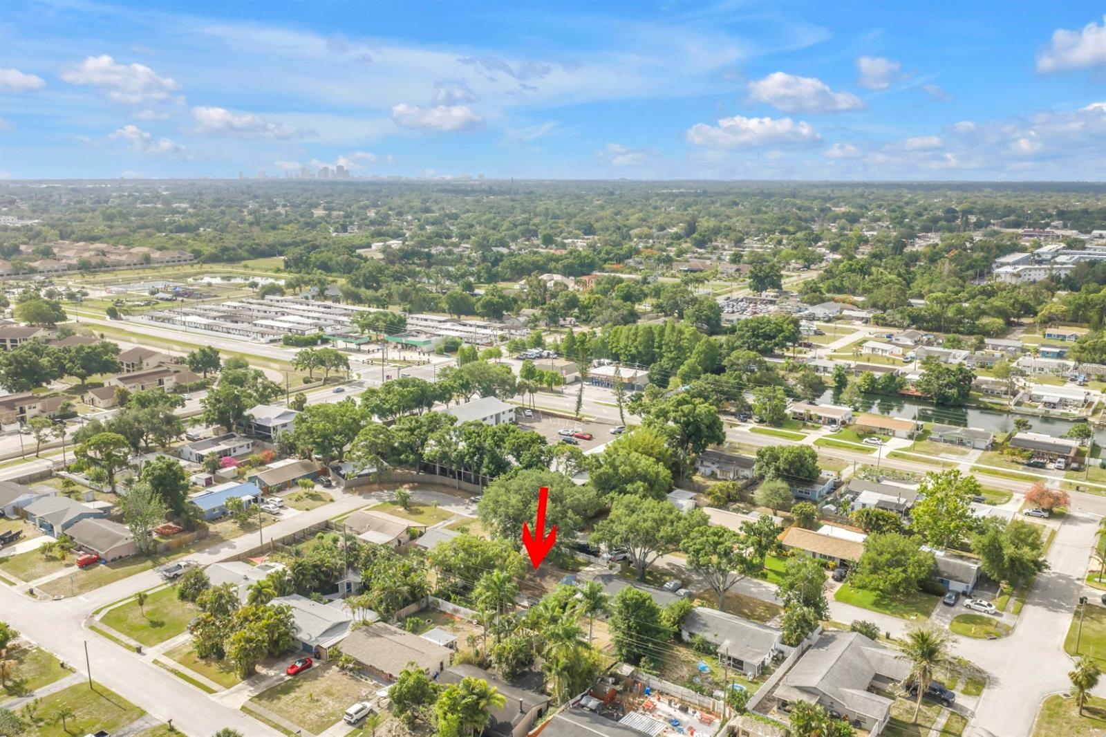 Convenient to downtown St. Petersburg