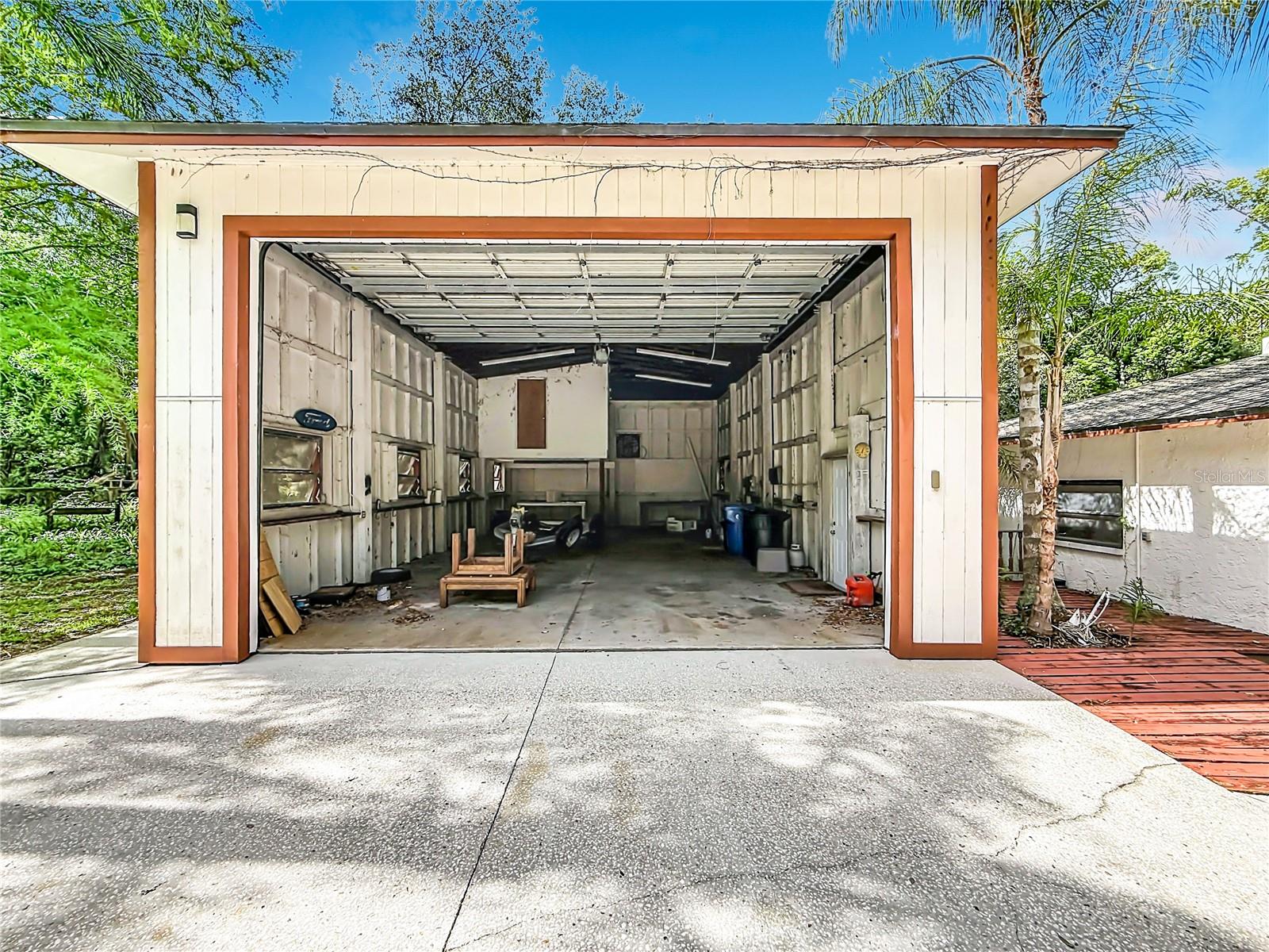 RV Garage