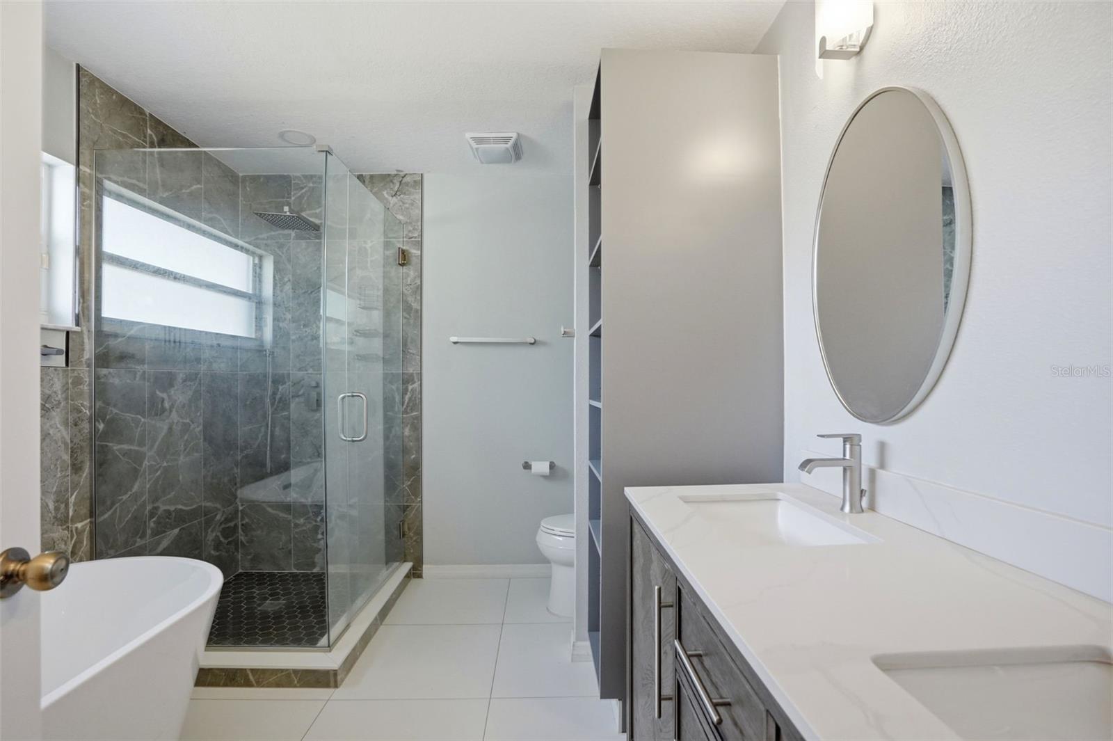 Primary En-Suite