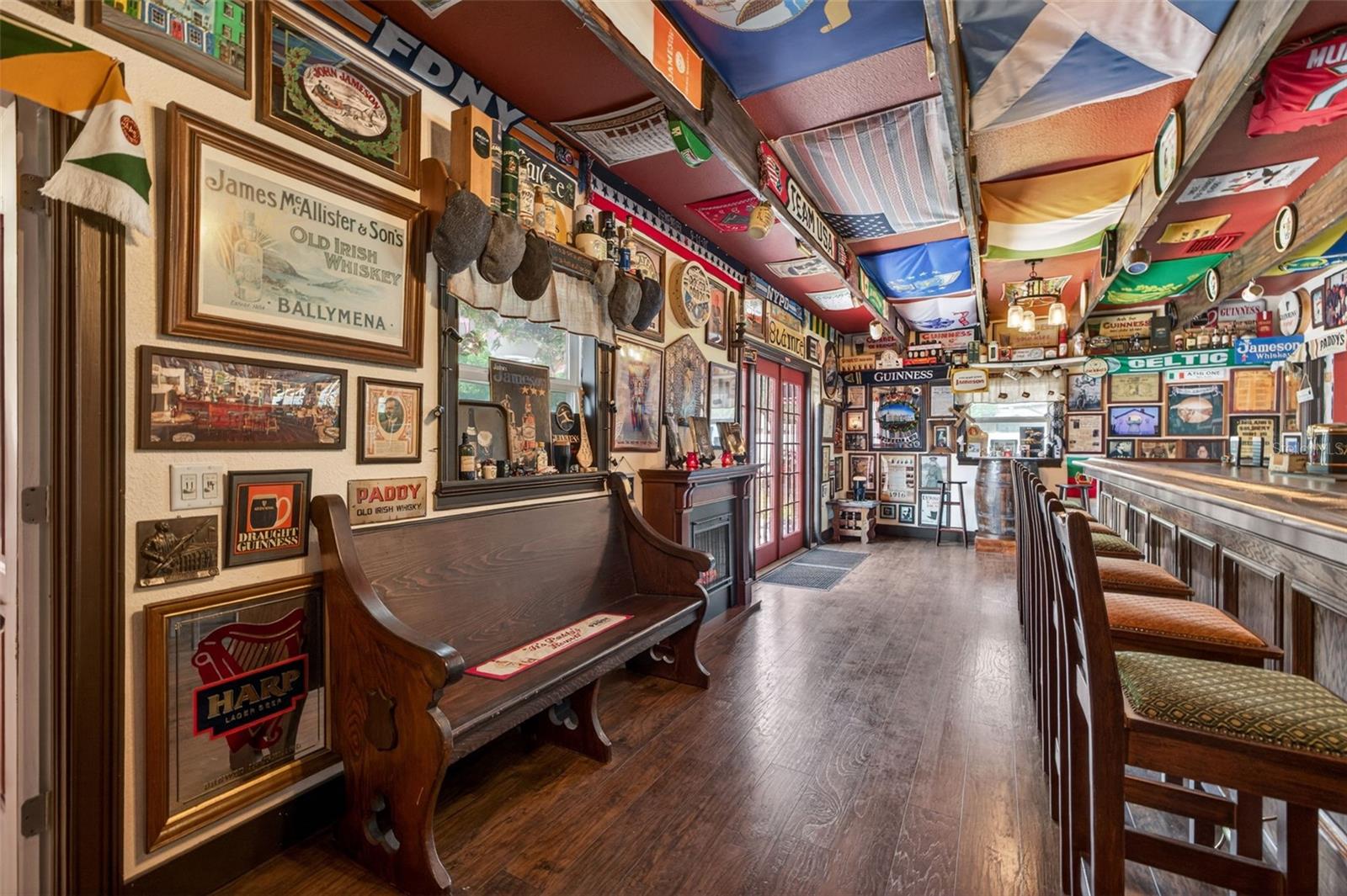 Dublin pub or Brandon Florida? A bar that will leave you speechless