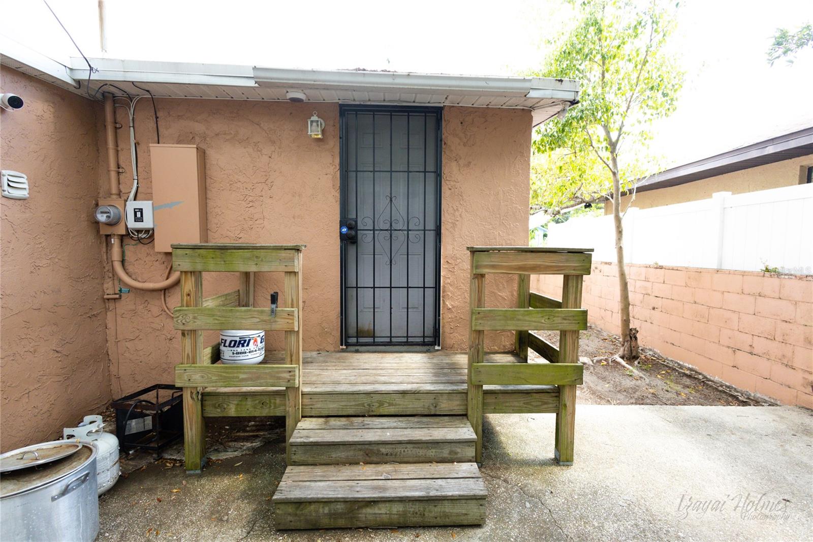 BACK OF HOUSE