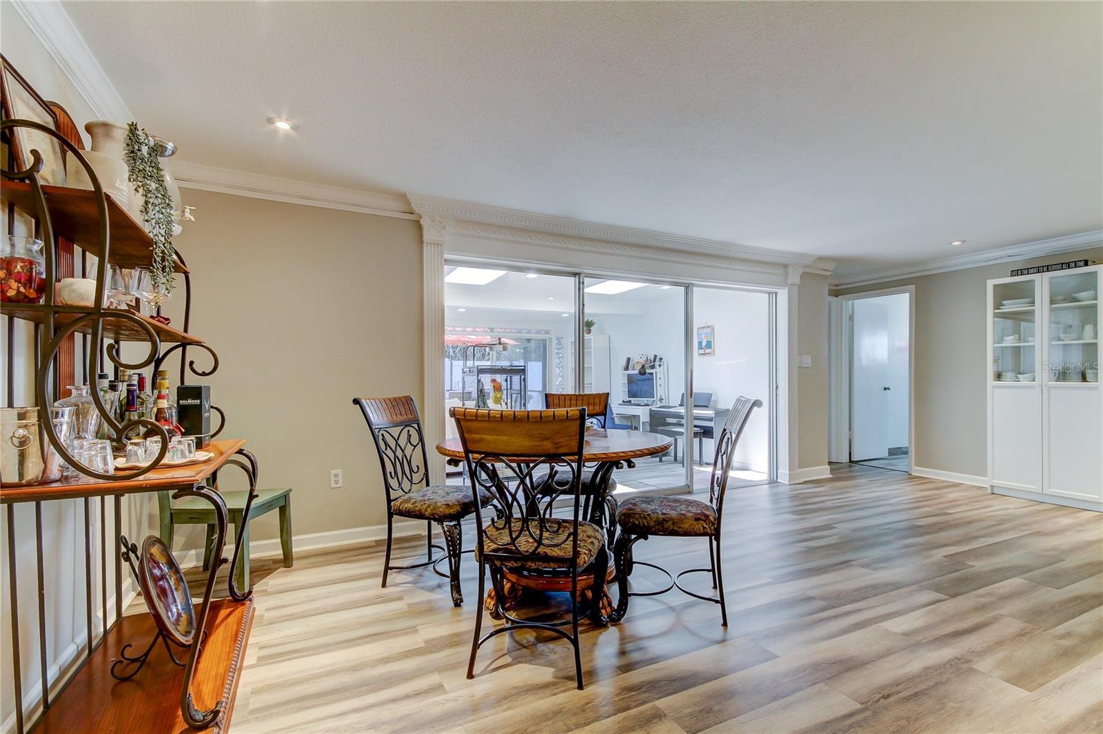 Photo prior to renting.