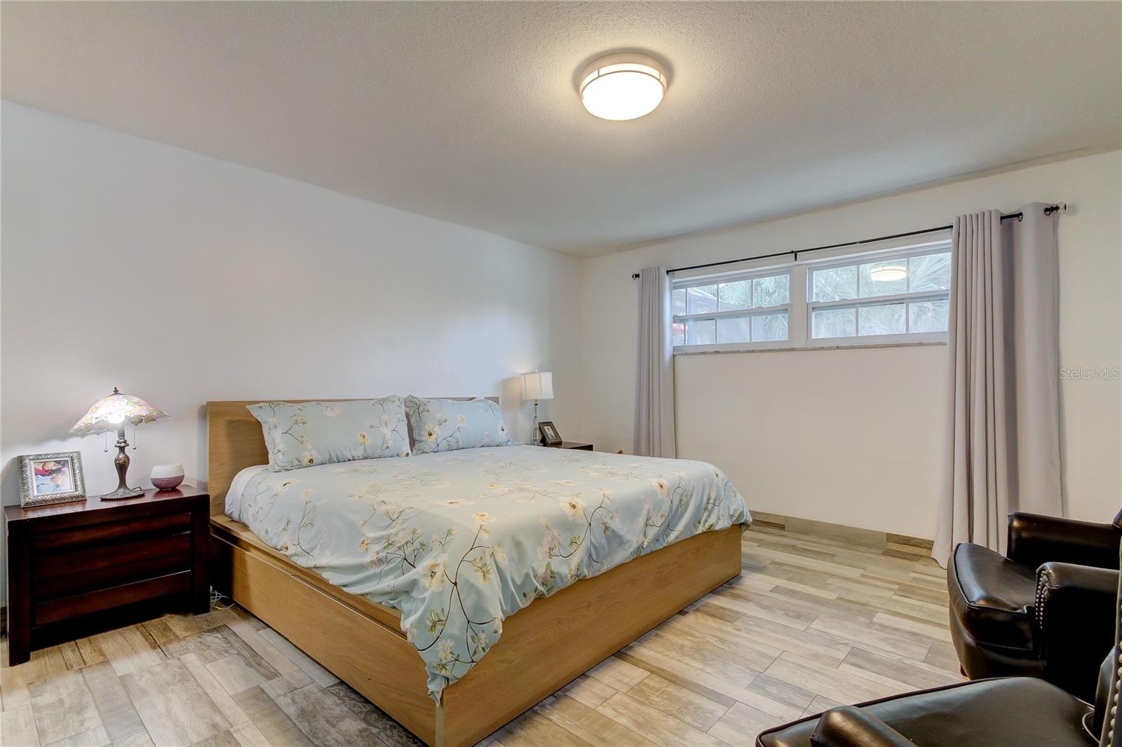 Photo prior to renting.