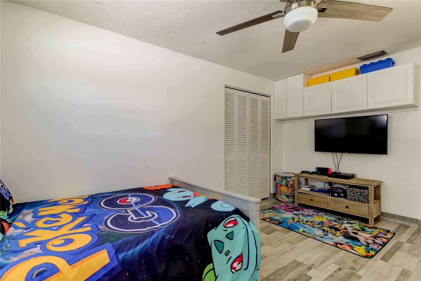 Photo prior to renting.