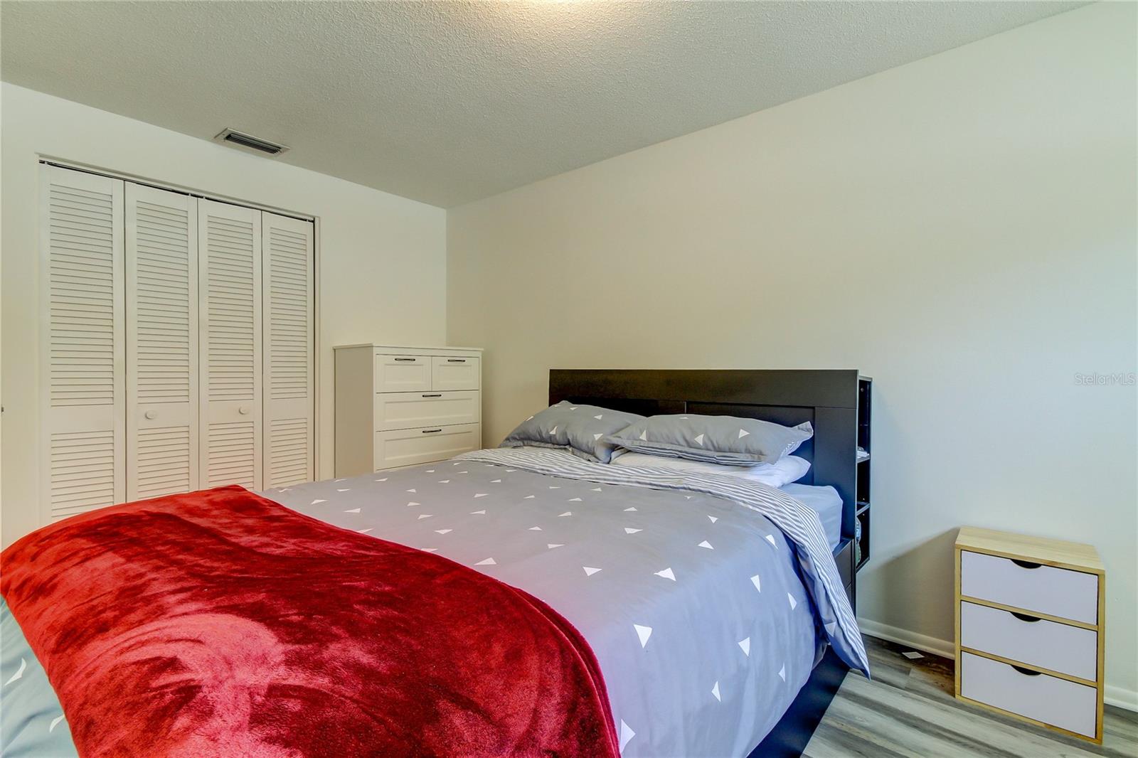 Photo prior to renting.