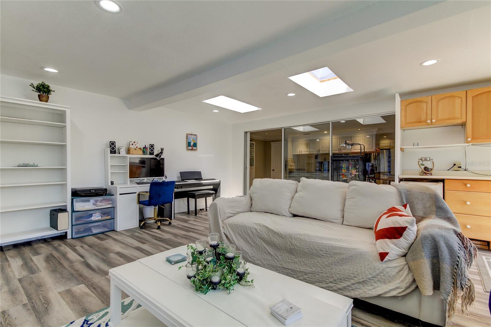 Photo prior to renting.