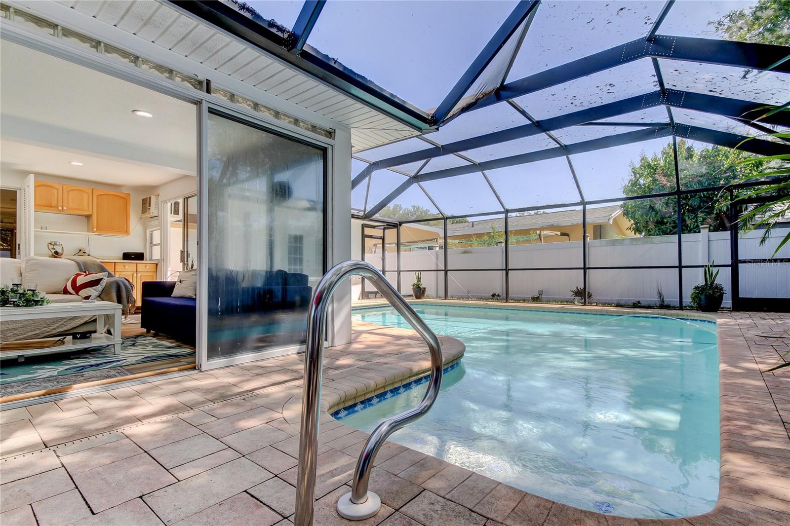 Photo prior to renting.
