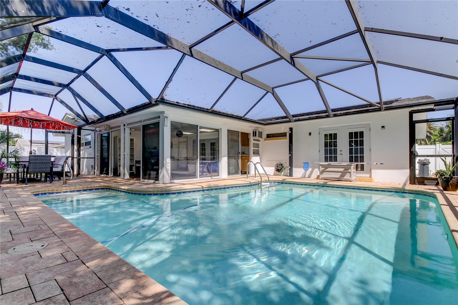 Photo prior to renting.