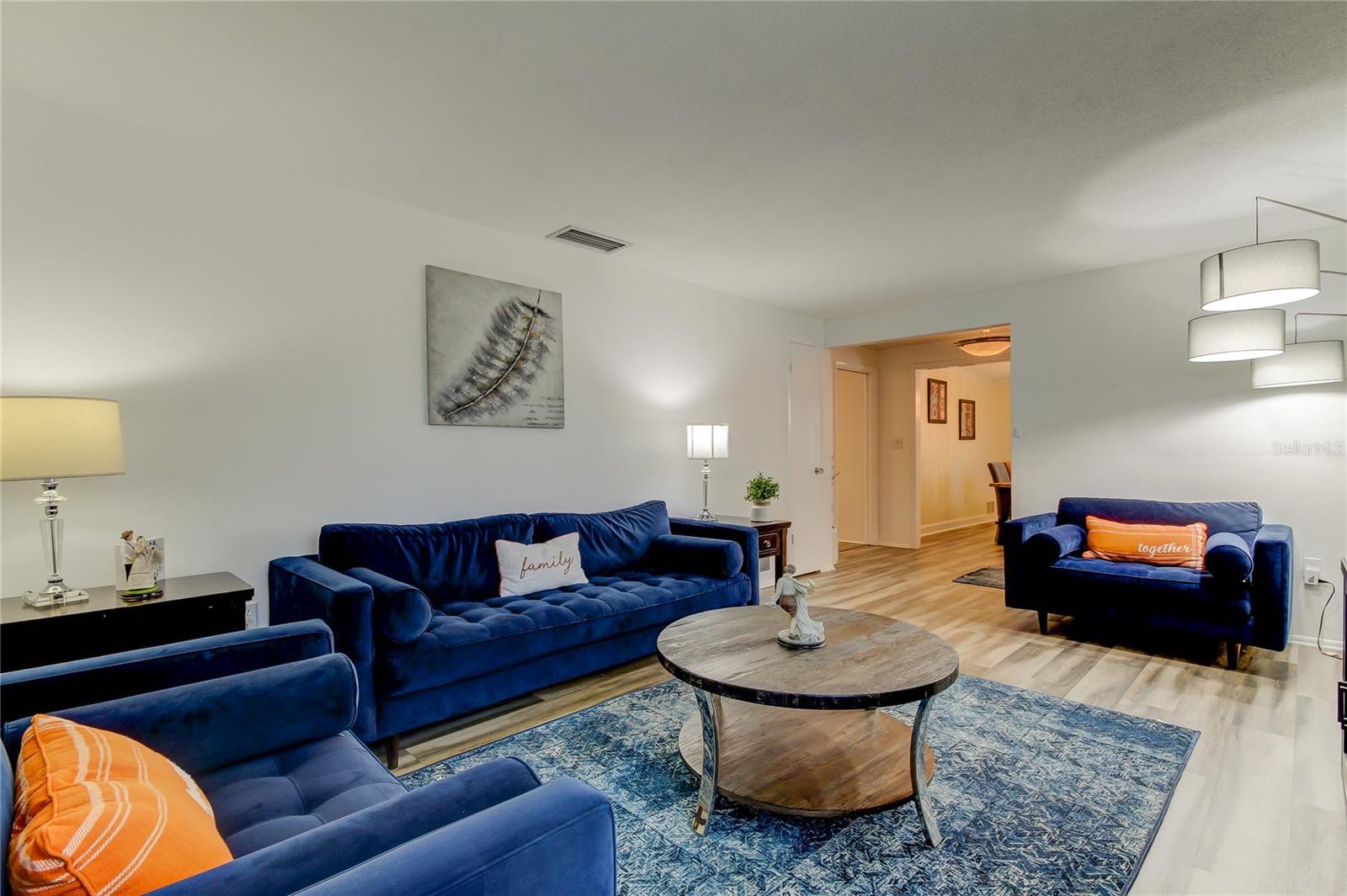 Photo prior to renting.