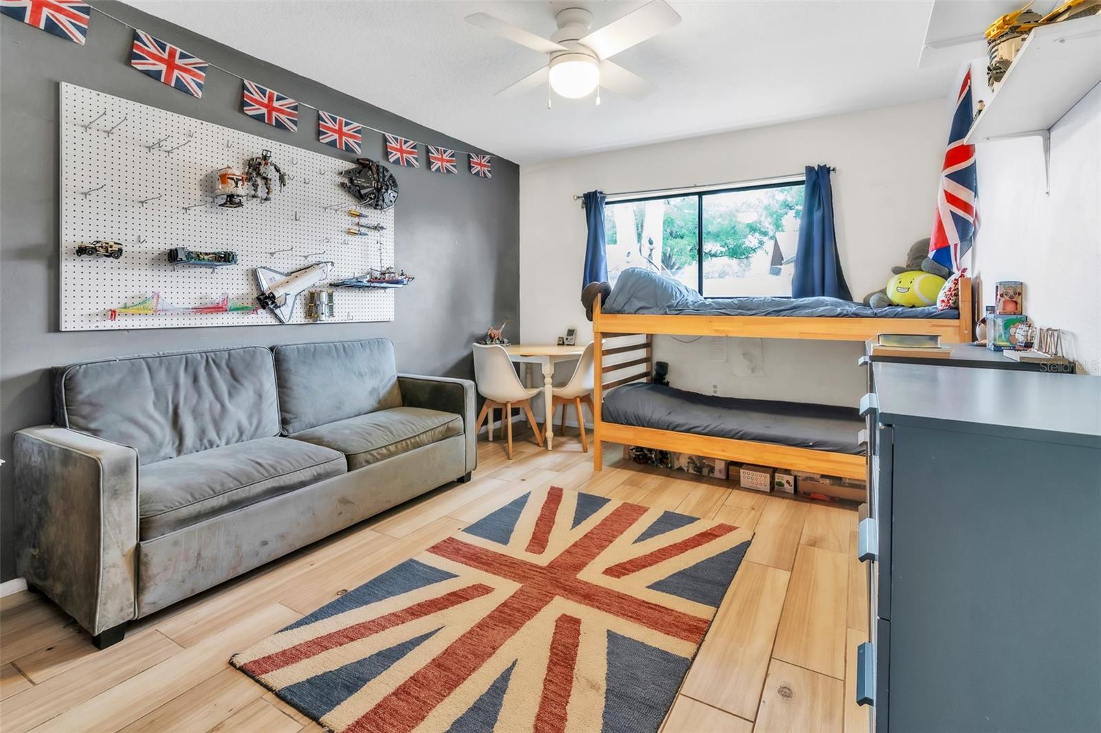 Larger guest bedroom