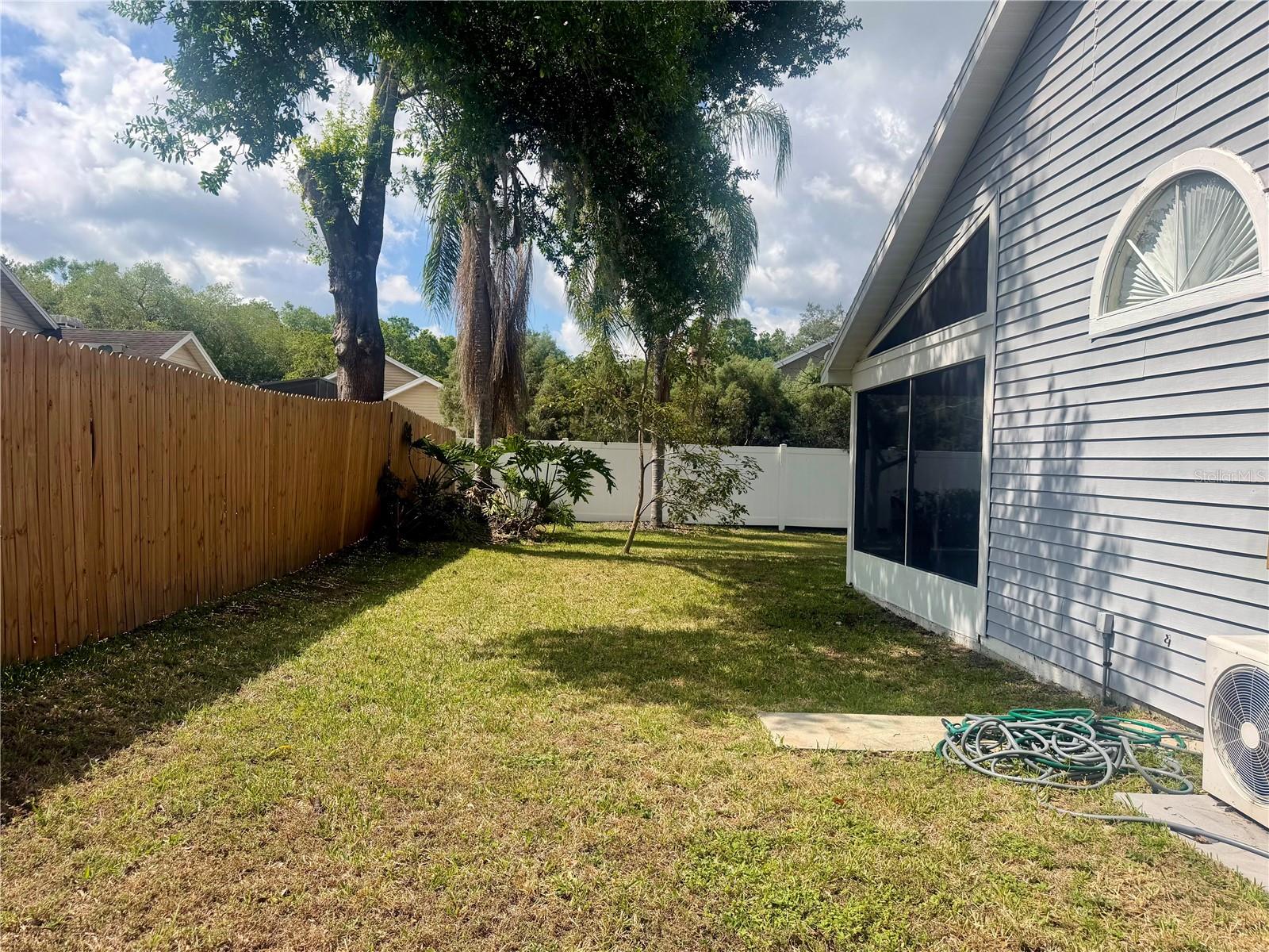 L4961922