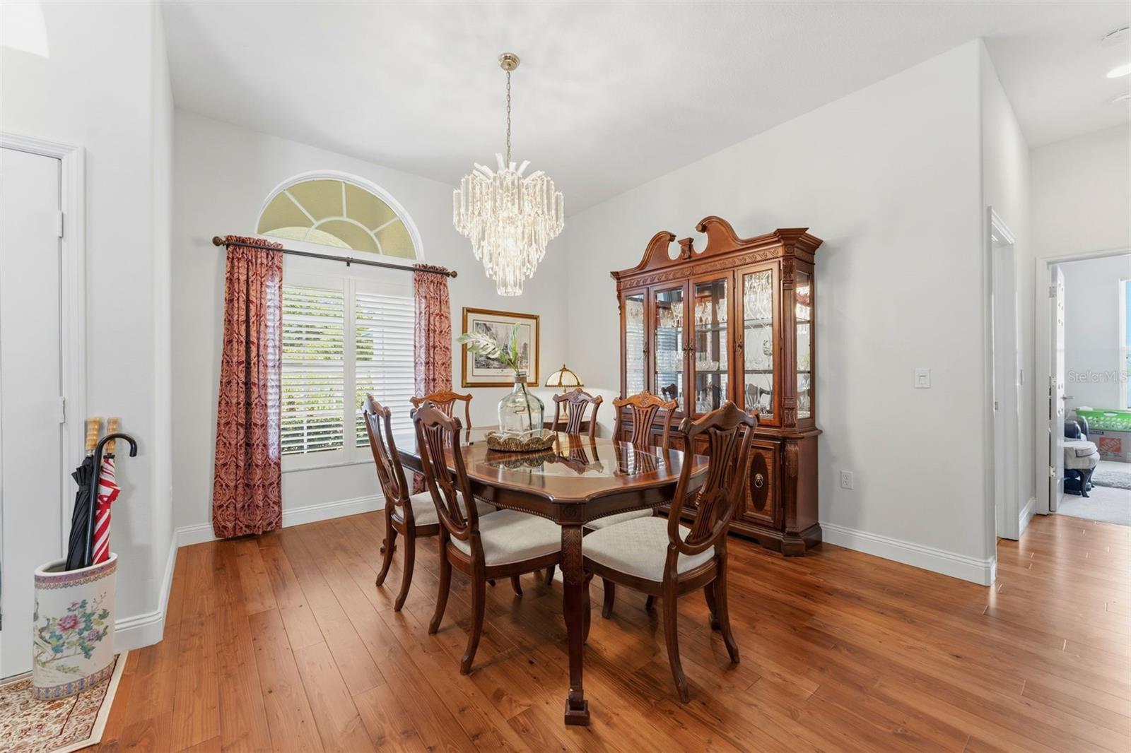 Formal dining for the larger gatherings