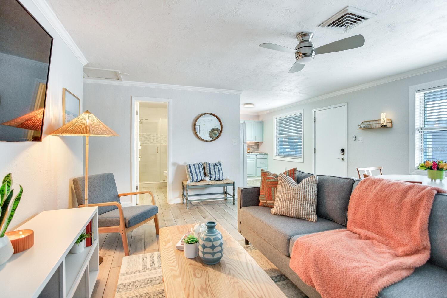 previous airbnb furnishings