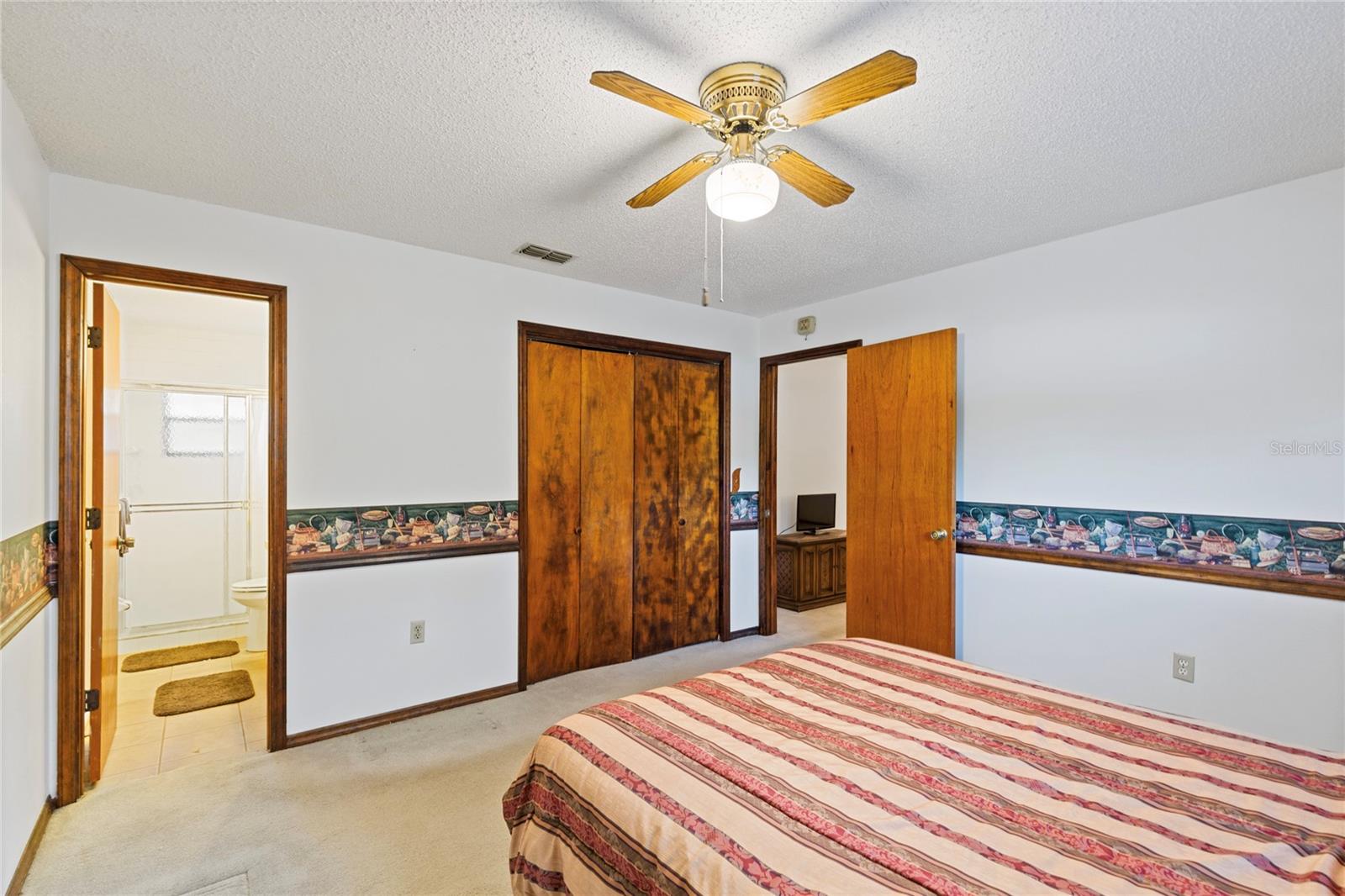 TB8509064