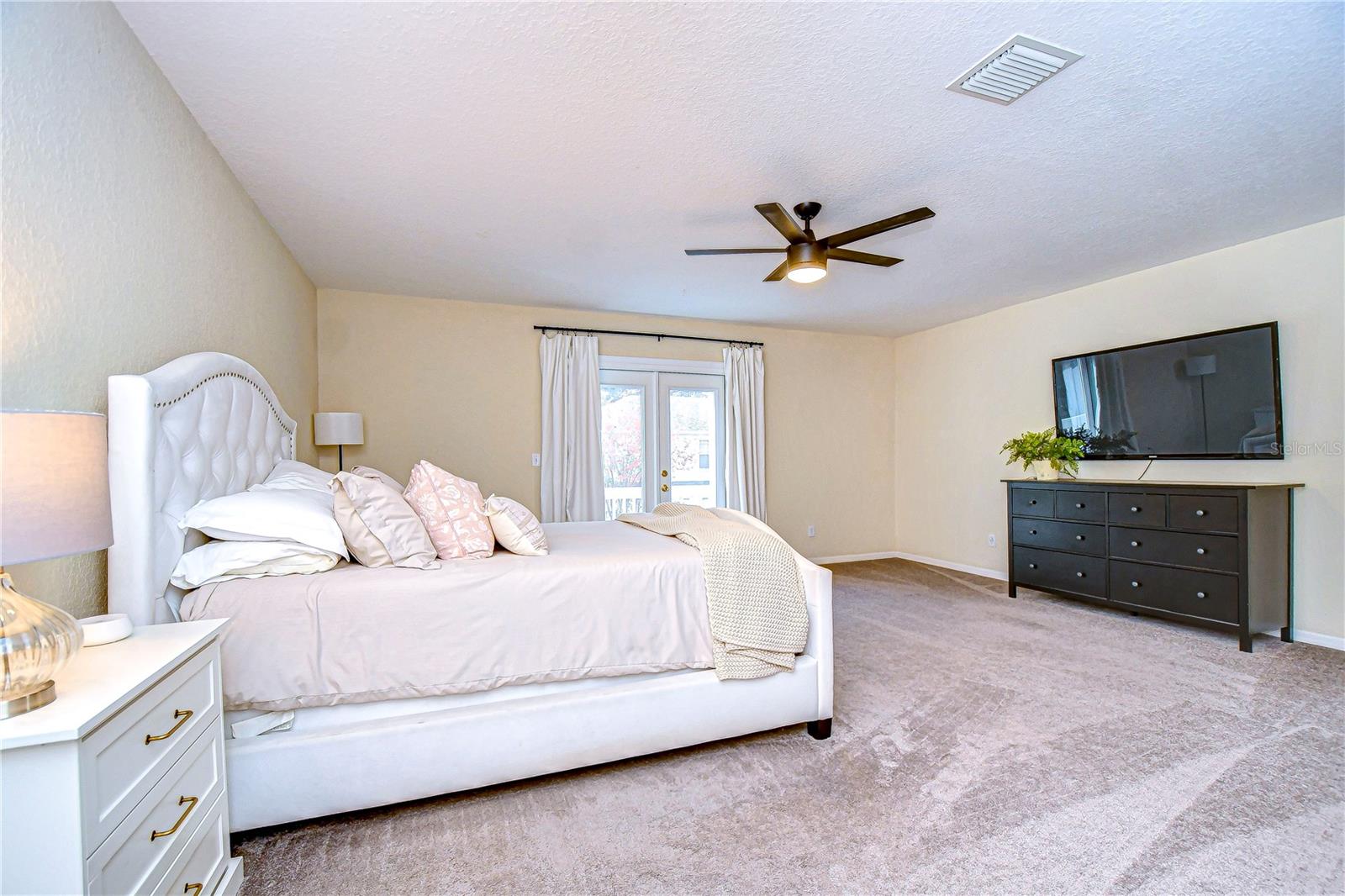 Bright and inviting space designed for comfort.