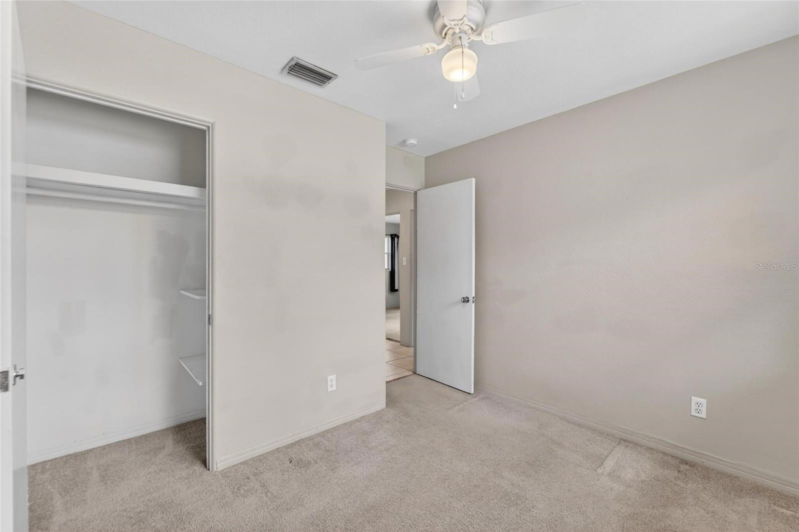 2nd bedroom