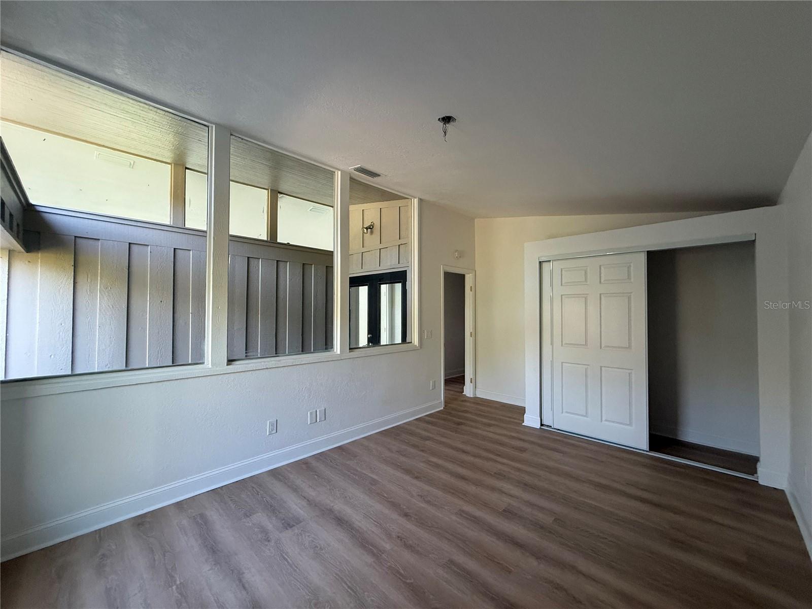 Bedroom 4 - windows!