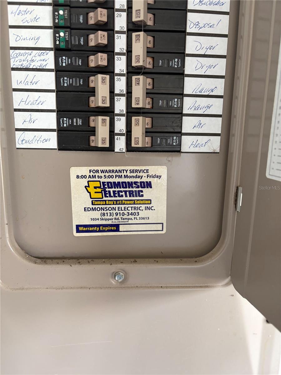 TB8509215