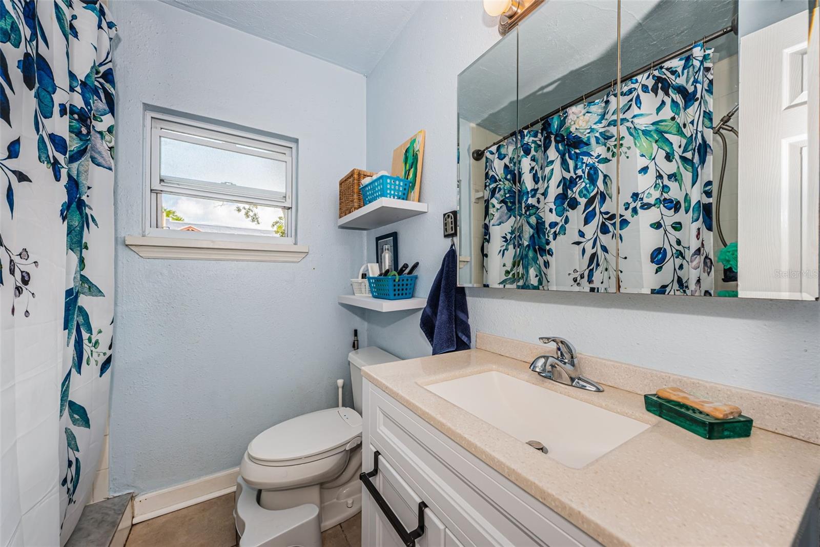 Main bathroom