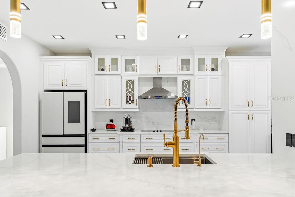 KITCHEN (1st Floor)