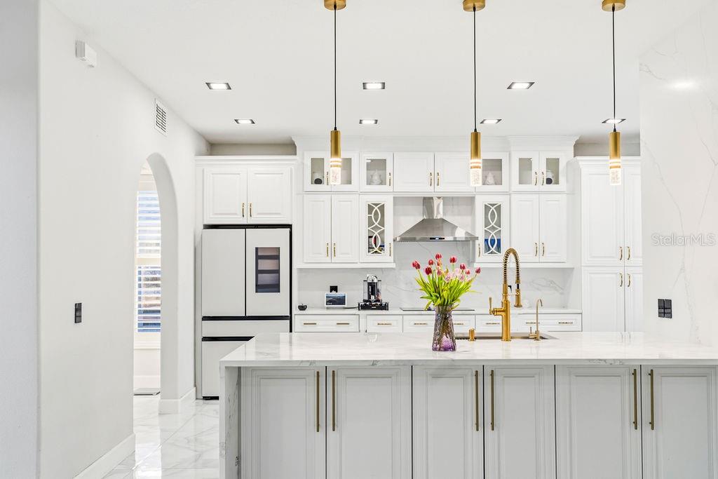 KITCHEN (1st Floor)