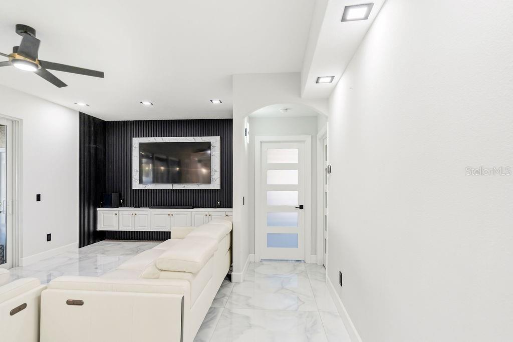 LIVING ROOM (1st Floor)