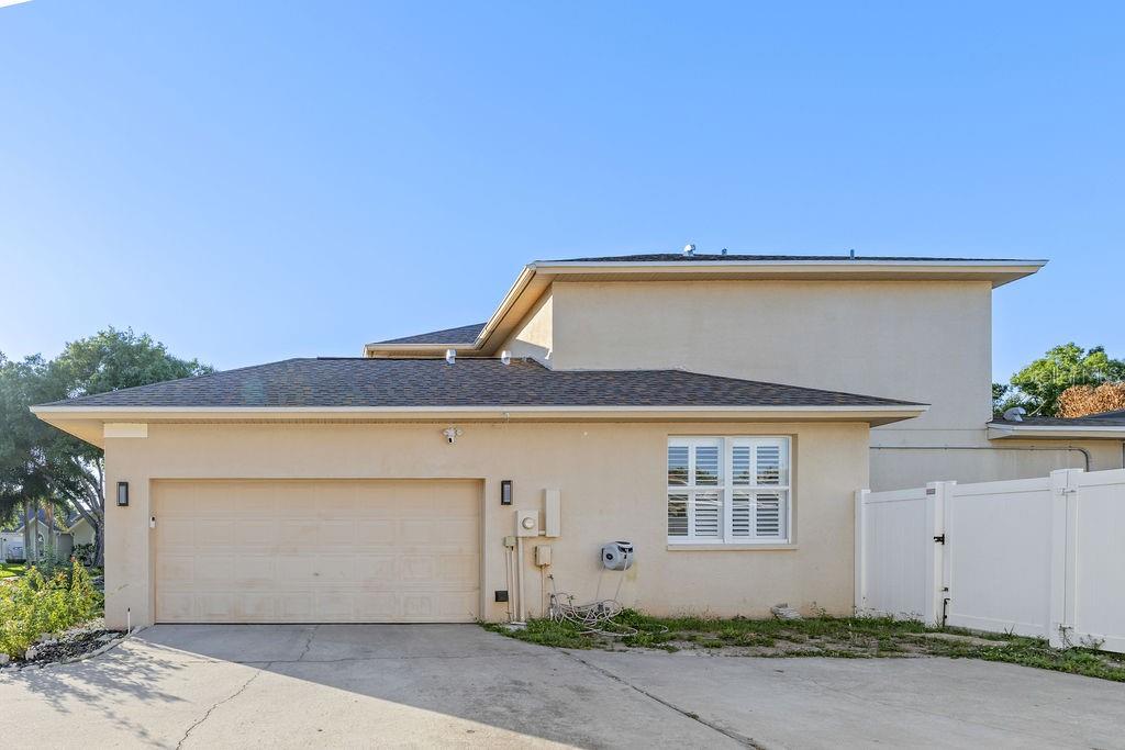 GARAGE DRIVEWAY