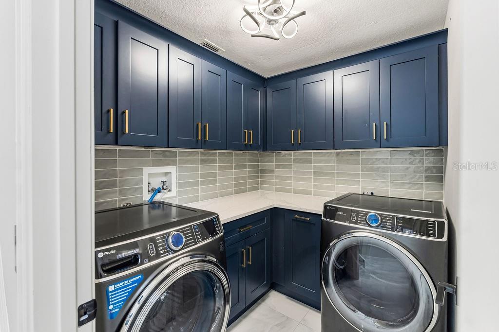 LAUNDRY (1st Floor)