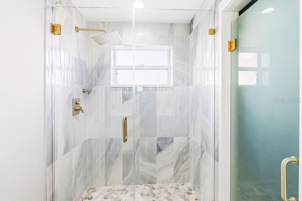 BATHROOM 2 (2nd Floor)