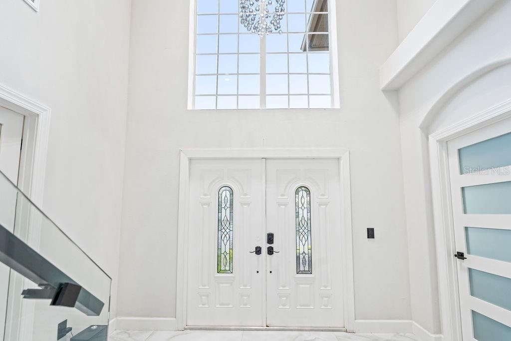 ENTRY VIEW
