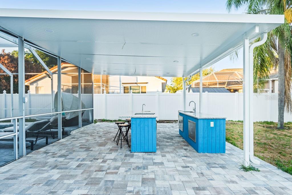 OUTDOOR GRILL AREA