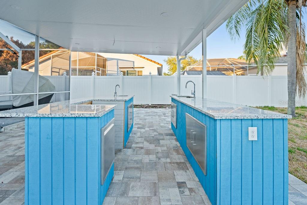 OUTDOOR GRILL AREA