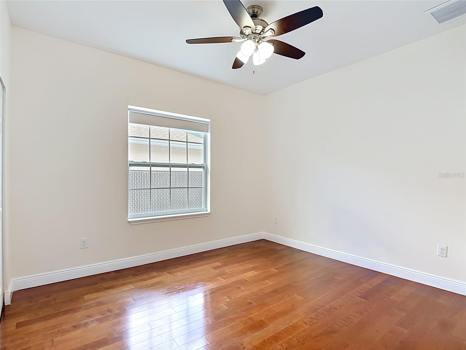 Bedroom #3 in the middle