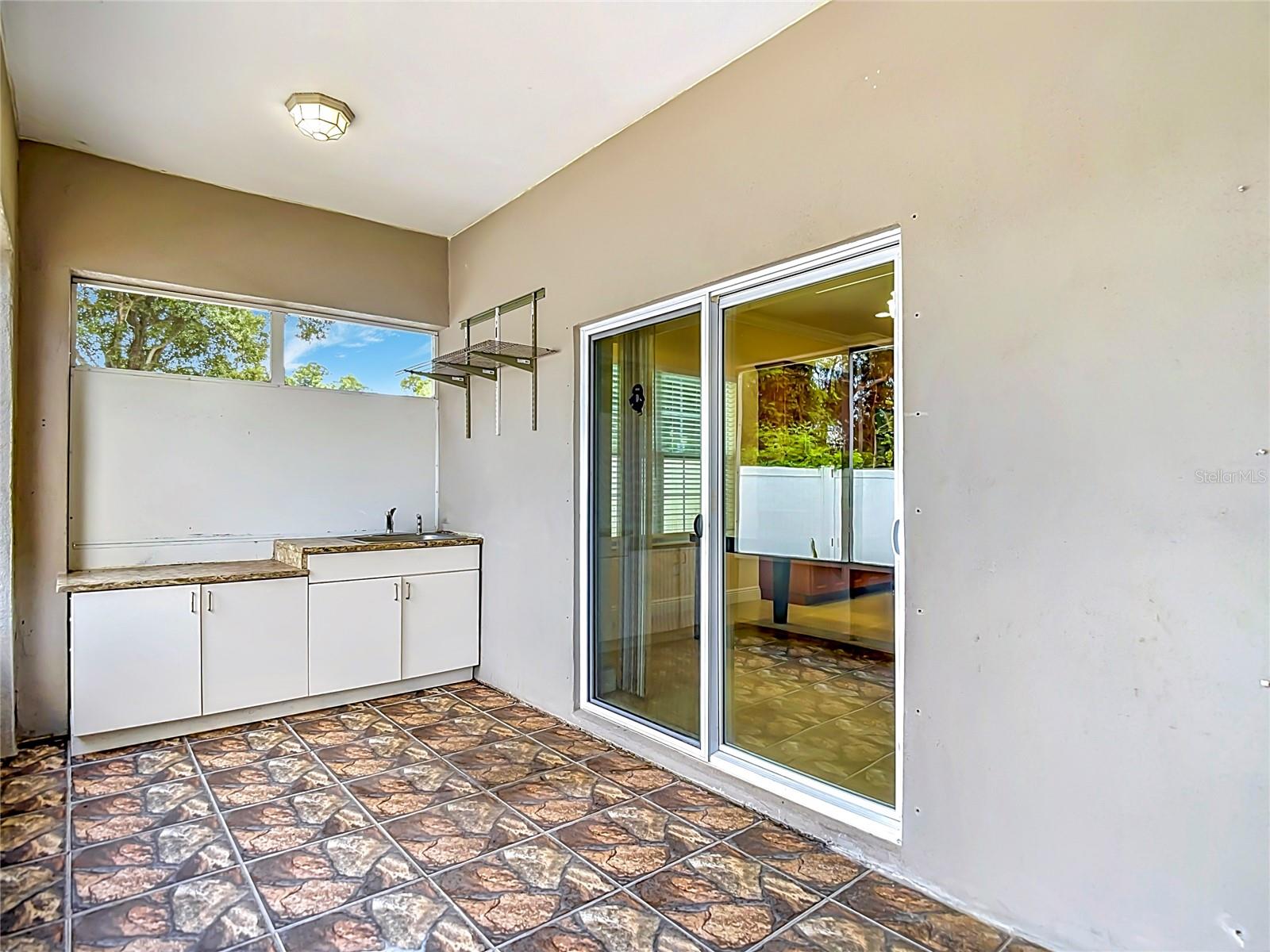 Screened Lanai with Outdoor Sink