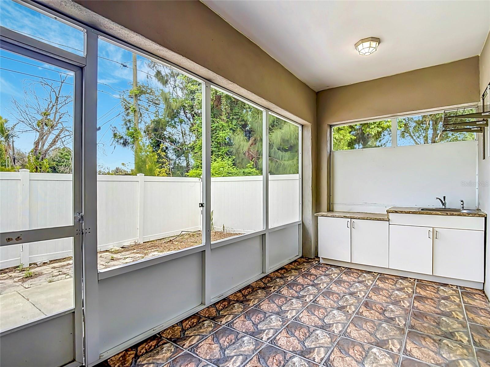 Screened Lanai with Outdoor Sink