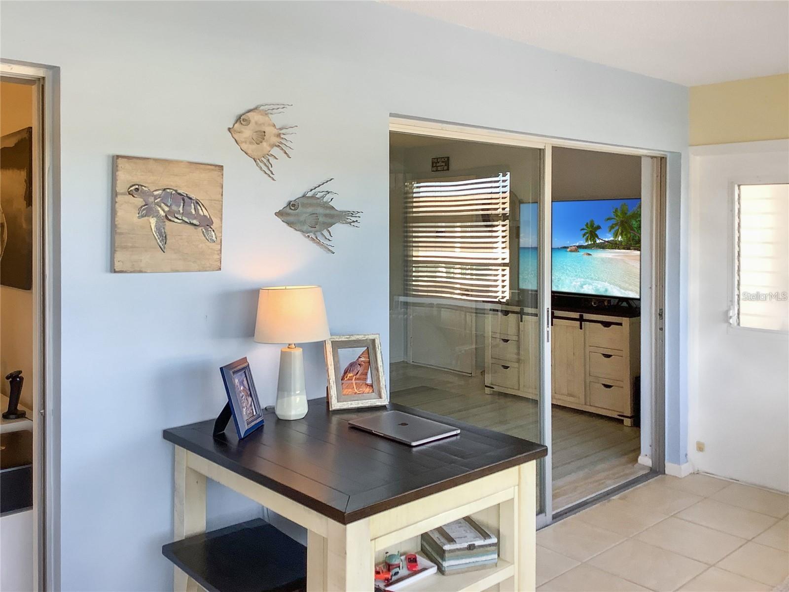 lanai  area