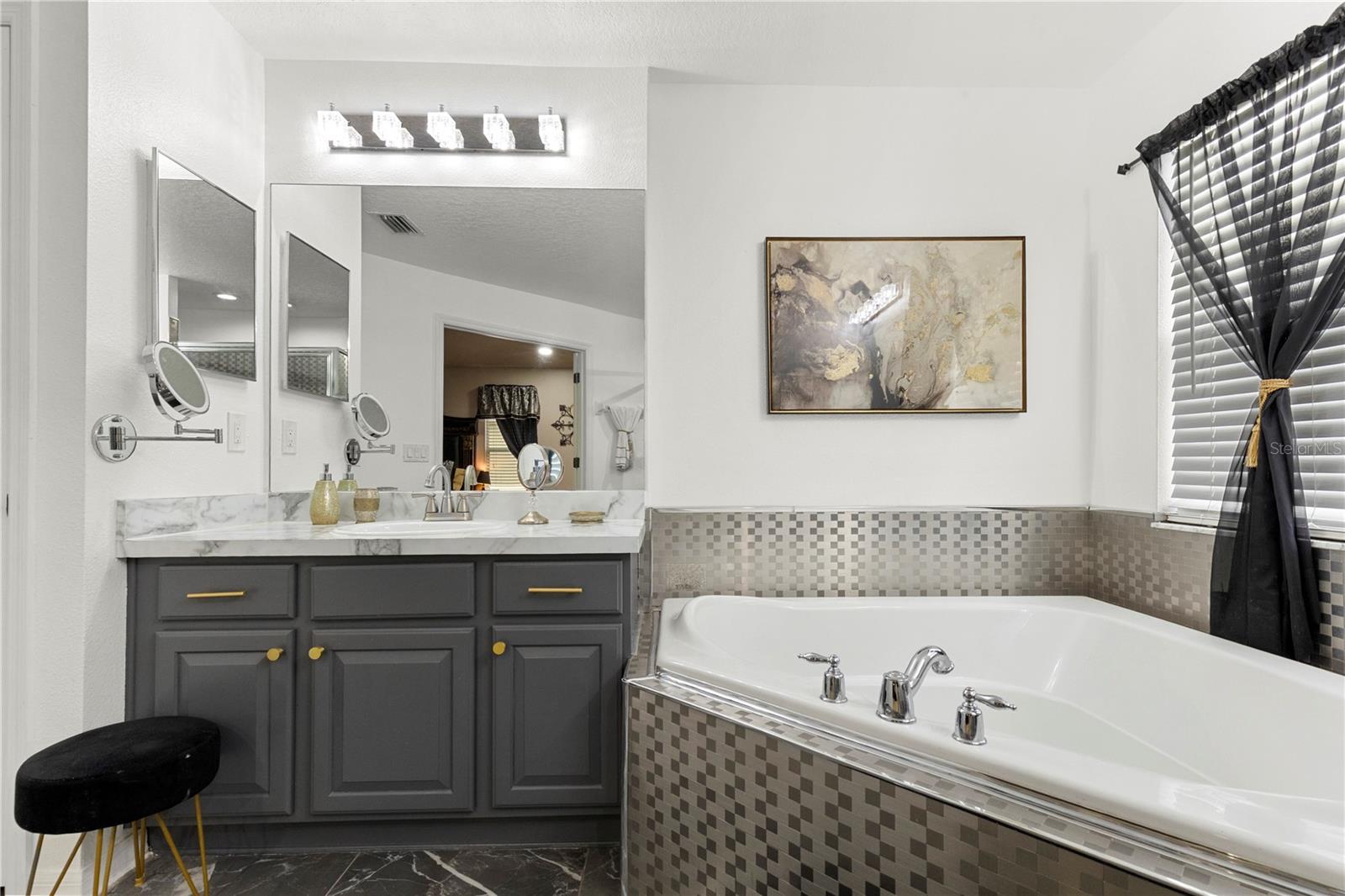 Ensuite with soaking tub, walk-in shower and water closet