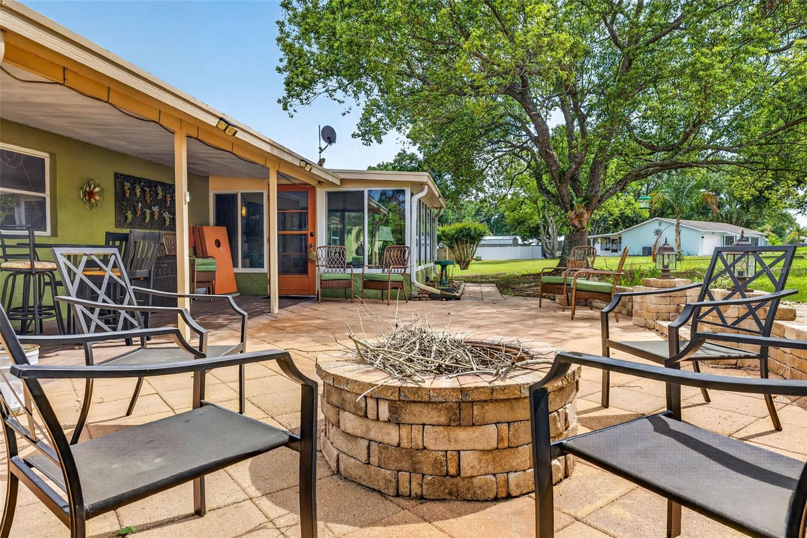 TB8509377