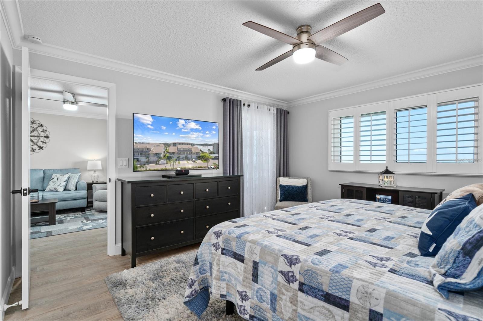 Master bedroom with adjustable king size bed