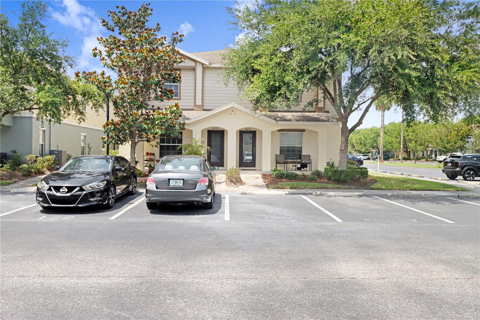 Exterior view /Ample parking for owner and guests