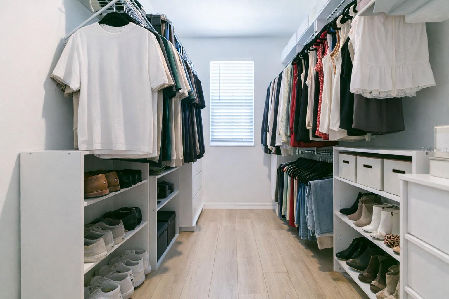 Walk-in Closet