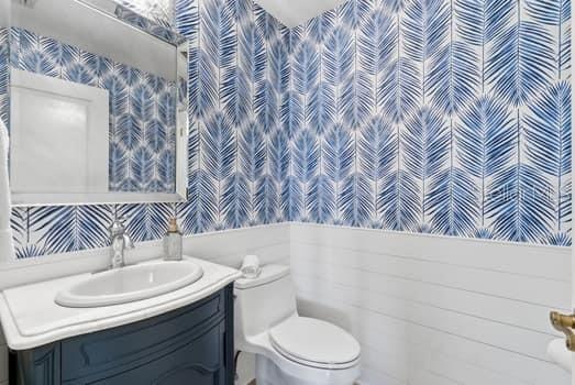Powder room