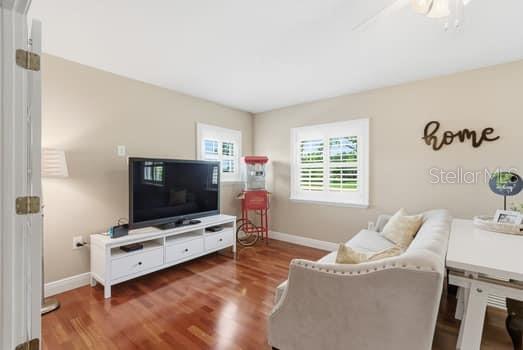 Flex space/ 5th bedroom