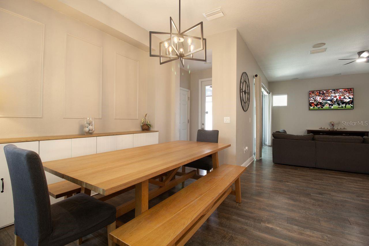 Dining room, kitchen and family room