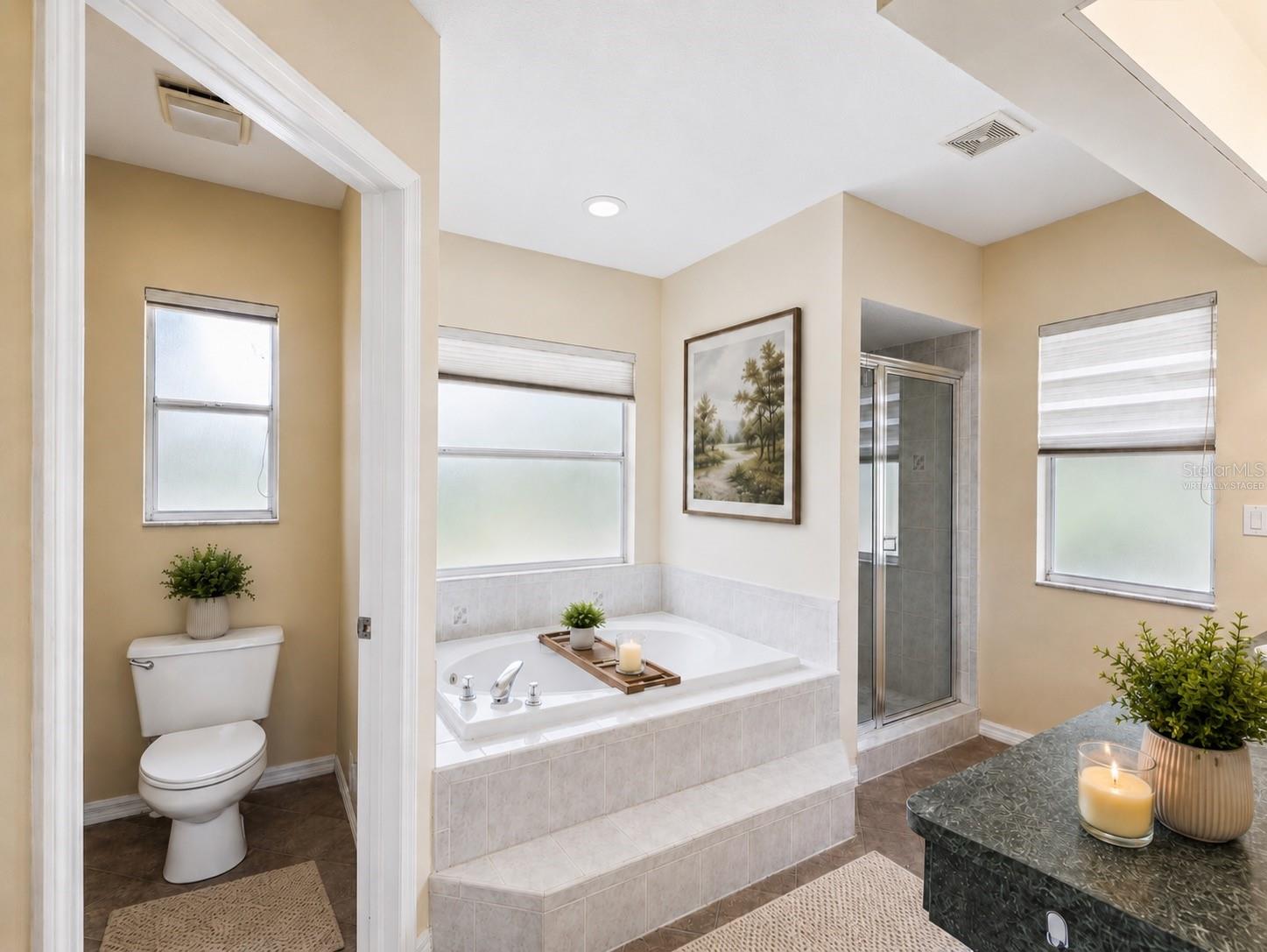 primary bath virtually staged