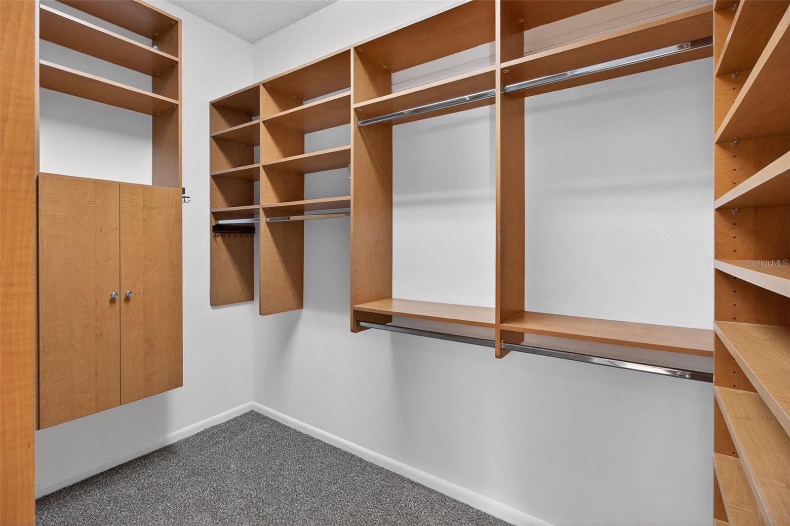 walk in primary closet
