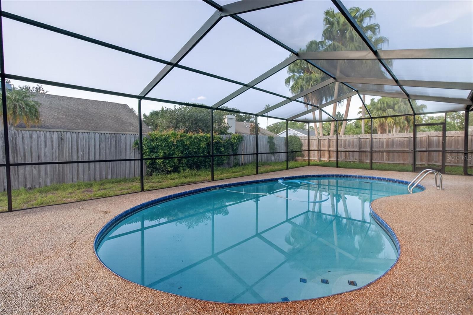 All new paint and pool screens