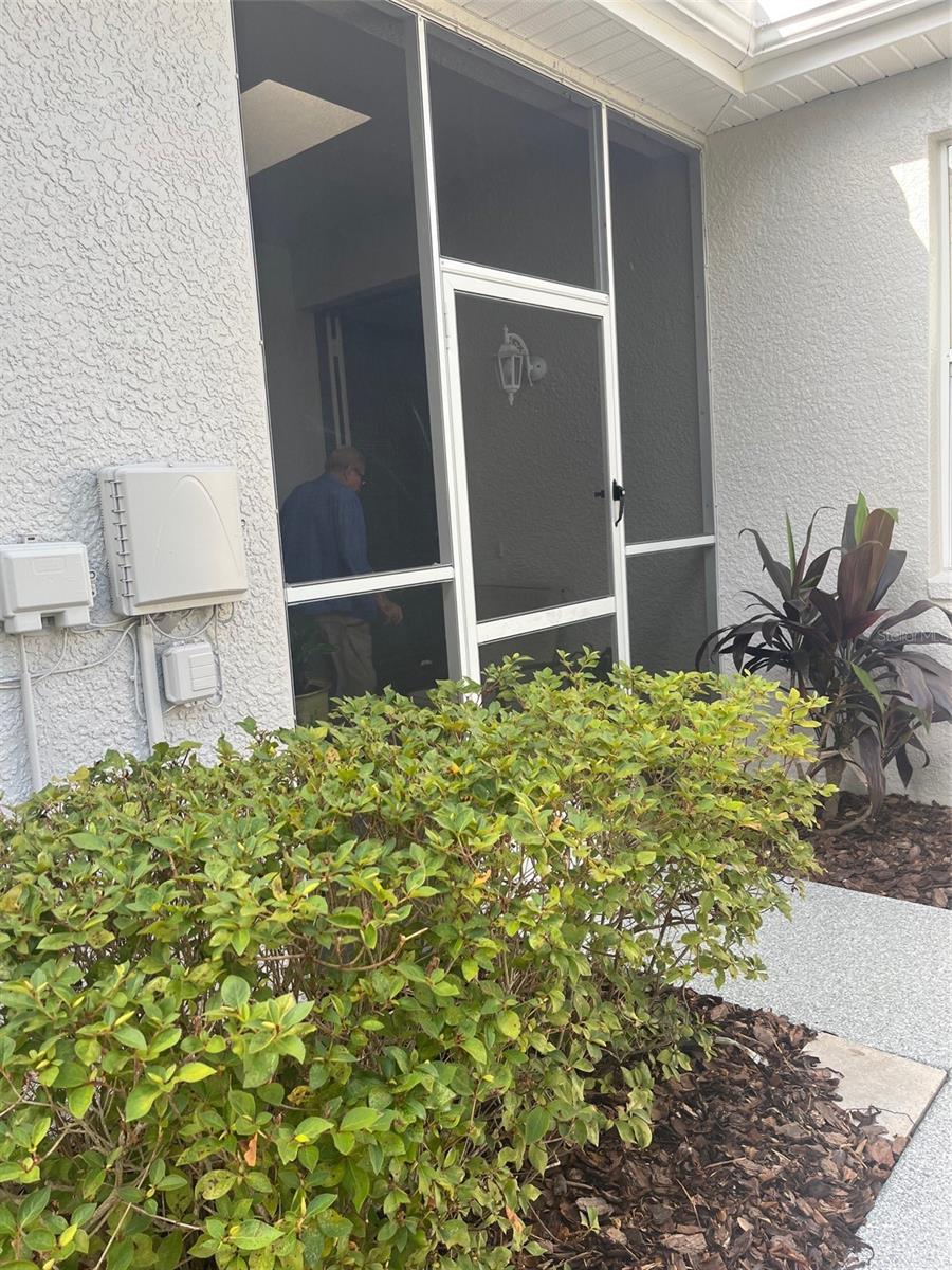 SIDE ENTRANCE