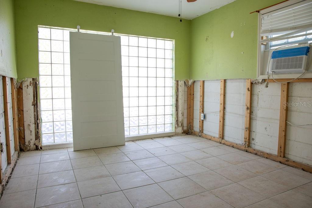 bonus room